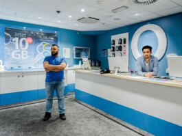 employees in a telefonica franchise store